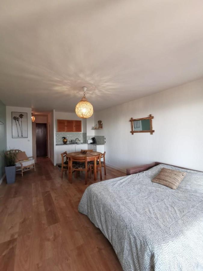 "Les Palmiers" Studio Spacieux Vue Mer Terrasse & Parking Saint-Cyr-sur-Mer Bagian luar foto